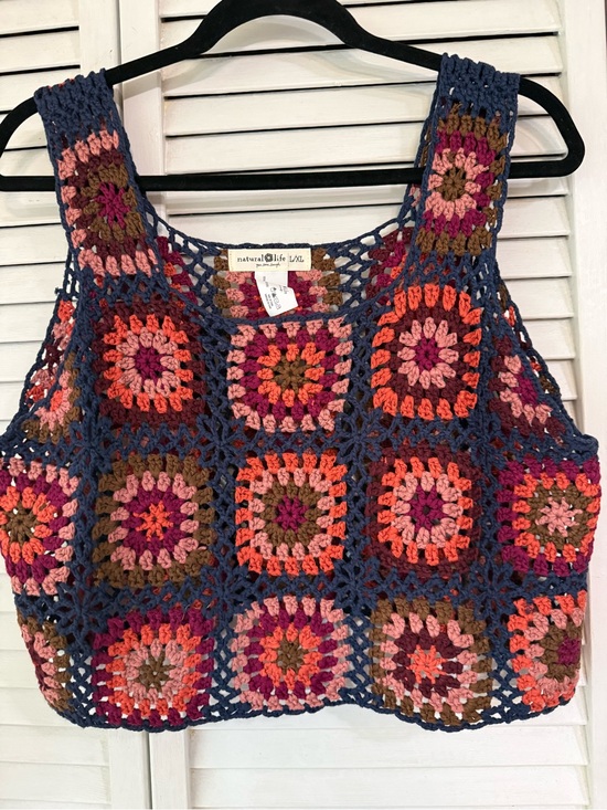 NATURAL LIFE Tops - NATURAL LIFE Crochet Tank Top in Navy, Pink, Rust & Brown crop L/XL